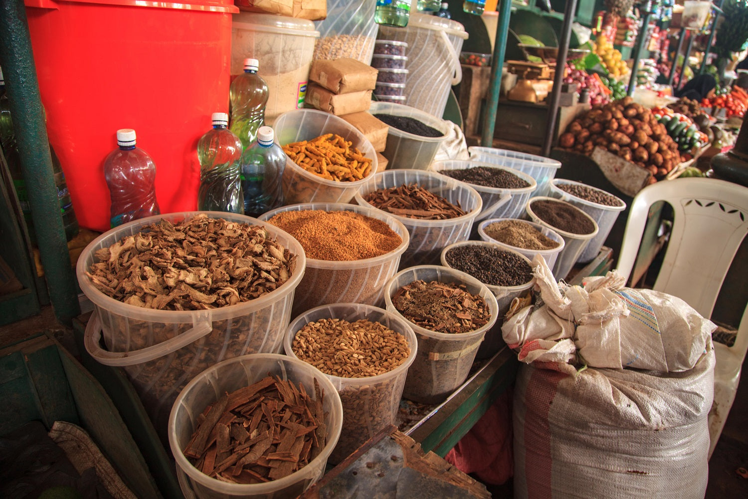 Display on various spices in an open air market